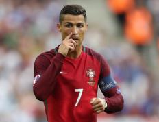 西亚卡姆与80激战日本队分钟，战术调整胜负难料！，Scout焦点对战气势如虹延续