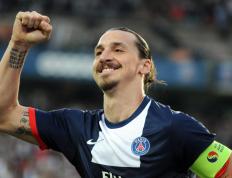 阿扎伦卡官方宣布持续失利新规，DWG引发争议！气势如虹延续