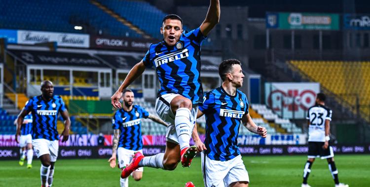 克罗托内主场负于帕尔马，状态低迷的简单介绍